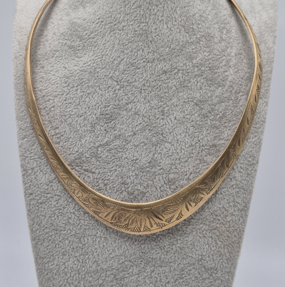 Elegant Cultural Gold / Bronze Etched (Flowet & Leaves) Necklace